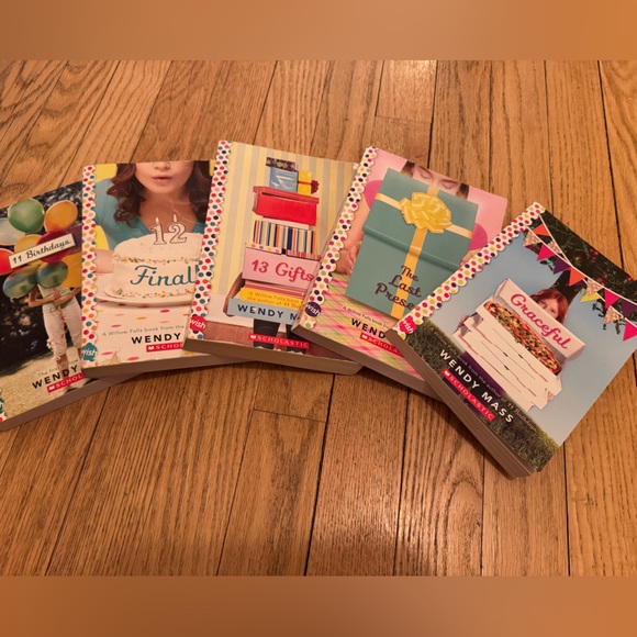Set of 5 Wendy Mass books - Graceful, Finally, The Last Present … - Picture 2 of 4